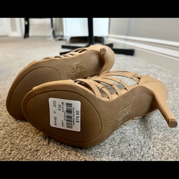 *NEW* High Heeled Peep toe Shoes - Picture 2 of 3